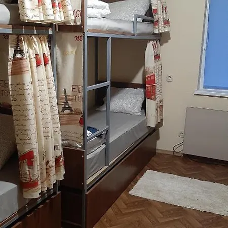 на ракетной Hostel *
